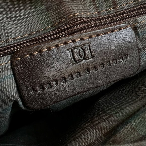 DORSA Leather & Luxury Brown Crossbody Messenger Bag NEW NWT - Picture 10 of 16